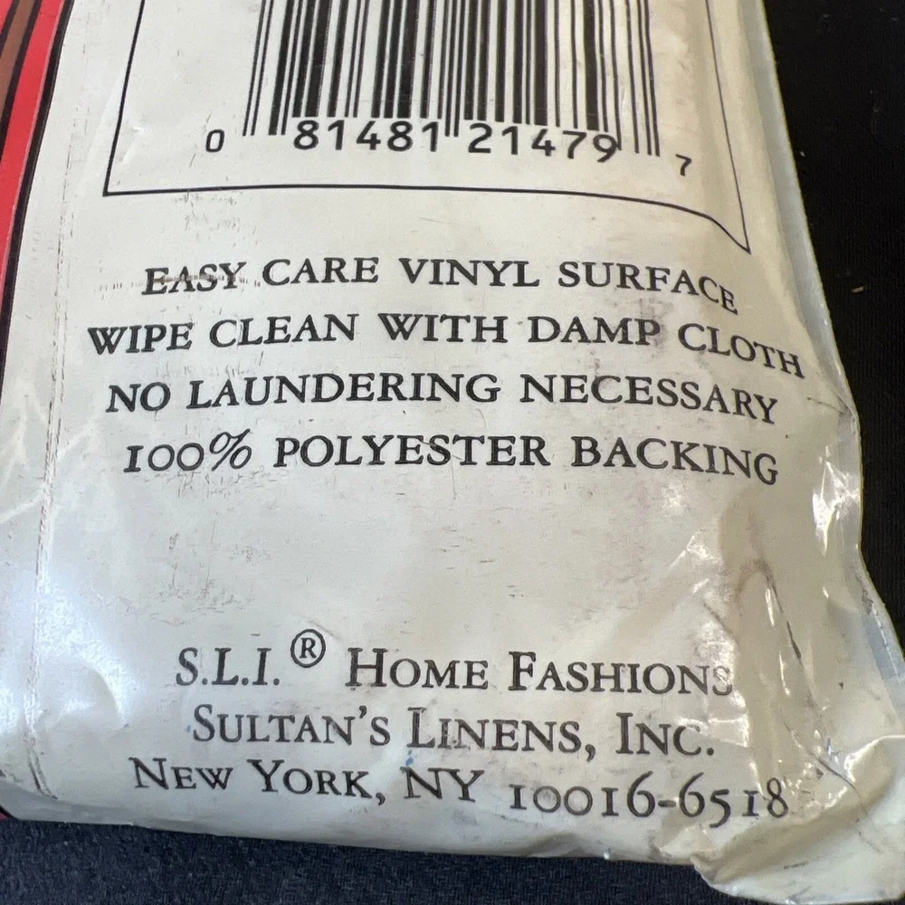 Vintage Sultans Linens Gold Leaf Vinyl Tablecloth Flannel Back Easy Care 52